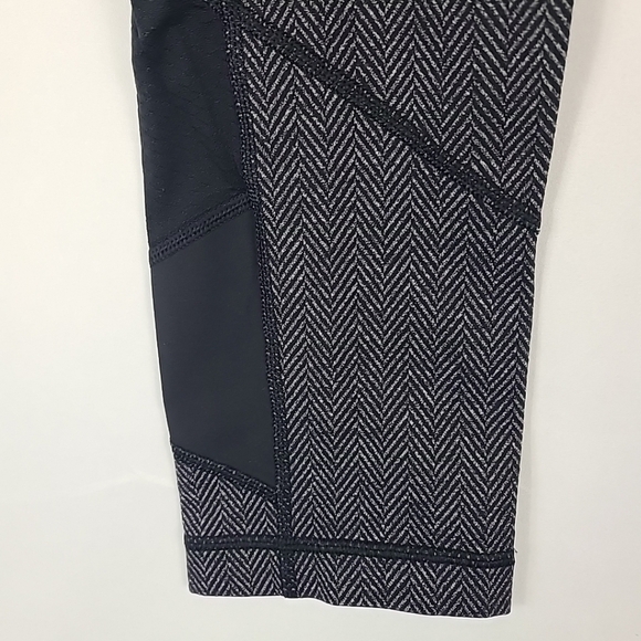 Lululemon Women's Pace Rival Black Grey Herringbone 3 Pocket Waistband Sz 6 - Picture 3 of 8